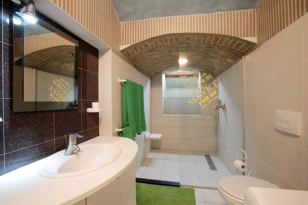カルラ スタジオ アパートメント ザグレブ 部屋 写真